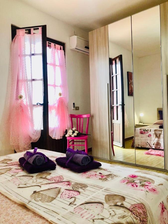 Villa Ro Porto Columbu - Perd'E Sali Екстер'єр фото